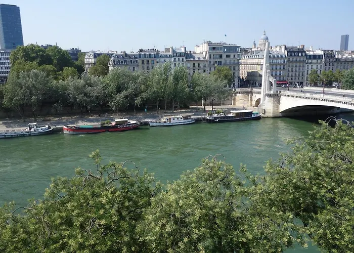 Paris-sur-seine-chez-caroline * Paříž