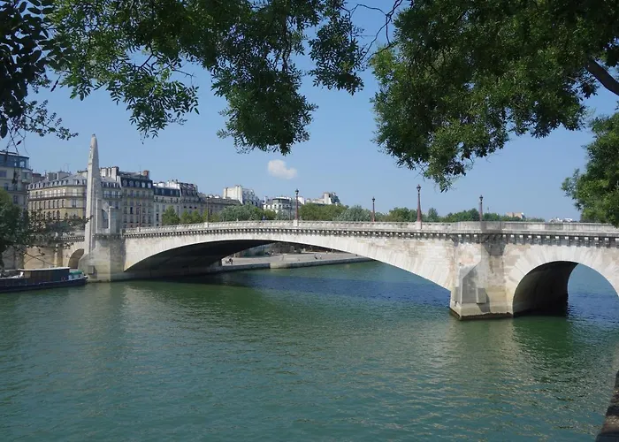 Paris-sur-seine-chez-caroline *